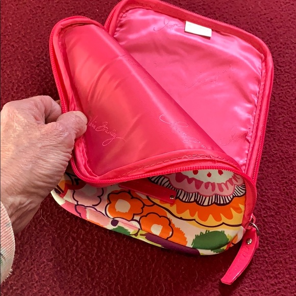 Vera Bradley E-Reader Sleeve - Picture 4 of 6